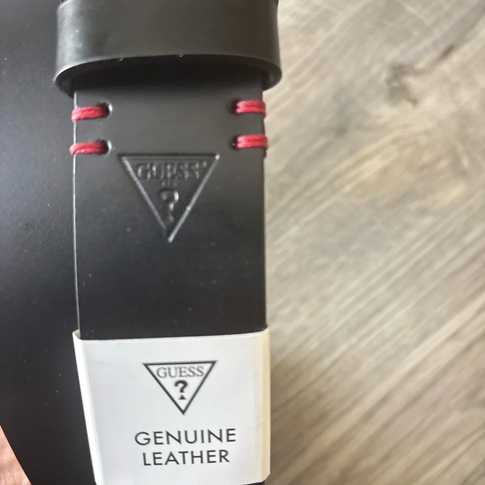 GUESS Black Genuine Leather Belt Size Medium 34-36 NWT